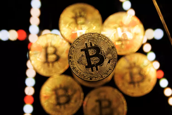 配资开户服务 随着交易周接近尾声，比特币继续上行